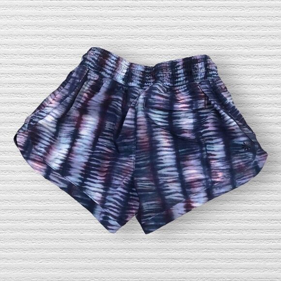 Athleta Girl XS 6 All Play Shorts Purple Blue Black Tie Dye Activewear Running - Picture 2 of 3